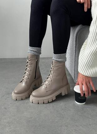 Женские кожаные ботинки ботинки из натуральной кожи на зиму и демисезон бежевые черные1 фото