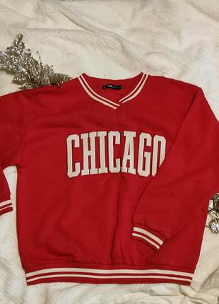 Красный спортивный джемпер chicago