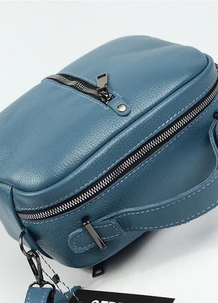 Блакитна жіноча шкіряна маленька сумка крос боді через плече з ручкою7 фото