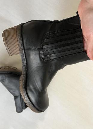 Ботильоны черные высокие челси классические качественные ботинки осенние весенние на низком каблуке базовые стильные трендовые3 фото