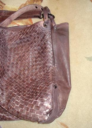 Очень красивая плетеная кожаная сумка4 фото