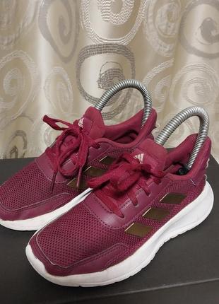 Качественные стильные брендовые кроссовки бренда adidas2020