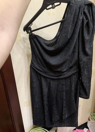 Плаття ошатне новорічне ефектне чорне на одне плечі модне зміїний принт л mohito zara4 фото
