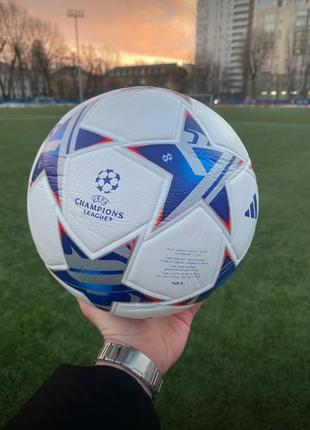 Футбольный мяч adidas champions league 2024