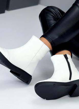 Нарядные белые женские ботинки, туфли на молнии, стильная зимняя классика кожаные тренд 26, 373 фото