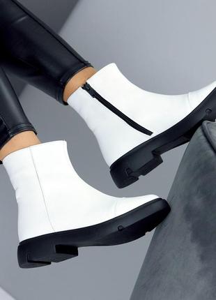 Нарядные белые женские ботинки, туфли на молнии, стильная зимняя классика кожаные тренд 26, 372 фото