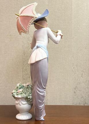 Фарфоровая статуэтка lladro «цветы парижа».4 фото