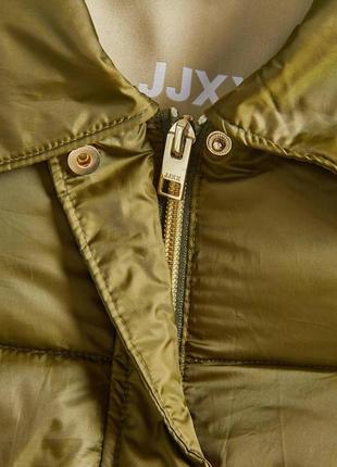 ⚫️стильна жіноча вкорочена куртка  від j&j7 фото