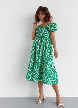 Платье в крупные цветы с открытыми плечами - зеленый цвет, m (есть размеры)5 фото