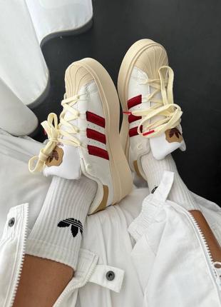 Нереально милые женские кроссовки на платформе adidas superstar bonega strawberry cream молочные с красным7 фото