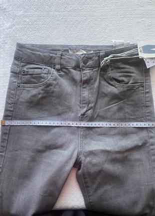 Серые джинсы скинни на высокой талии pull&bear s m 38 eur7 фото