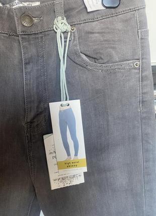 Серые джинсы скинни на высокой талии pull&bear s m 38 eur3 фото