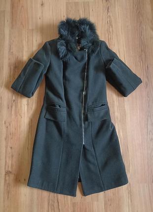 Черное женское пальто