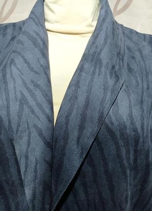 Кардиган пальто однослойное, удлиненное дымочсто синего цвета, свободного кроя.искусственная замша, большой размер3 фото