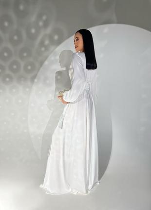 Невероятное шелковое платье макси на запах4 фото