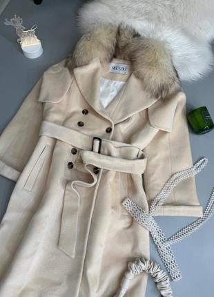 Пальто з натуральним хутром, з поясом, дуже гарне , ідеальне, розмір m4 фото