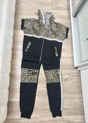 Костюм для прогулянки