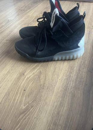 Кроссовки adidas tubular x black