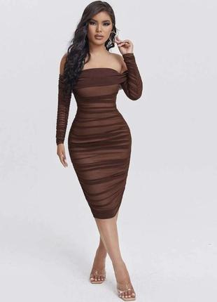 Платье коричневое обтягивающее сеточка с рукавами