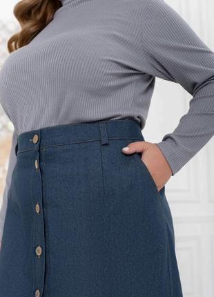 Юбка - макси женская длинная, джинсовая, с разрезом, застежка на пуговицы, однотонная, синяя3 фото