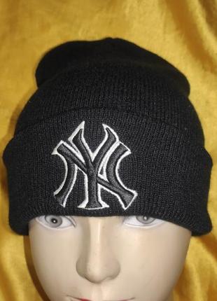 Новая стоочная фирменная шапка шапочка шапка new york yankees.м-л-хл