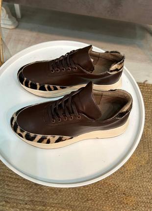 Шкіряні кросівки, анімалістичний принт