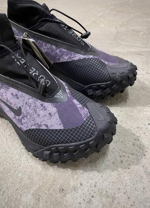 Трендовые мужские непромокаемые кроссовки nike acg mountain fly gtx black violet чёрные с сиреневым гортекс4 фото