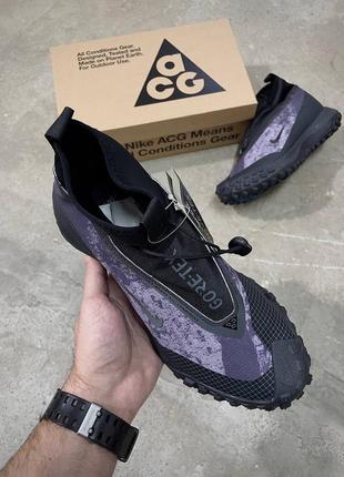 Трендовые мужские непромокаемые кроссовки nike acg mountain fly gtx black violet чёрные с сиреневым гортекс9 фото