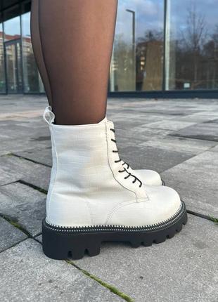 Зимові жіночі чобітки boots white натуральна шкіра та мех4 фото