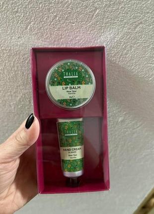 Новорічний подарунковий набір thalia бальзам для губ та крем для рук, 12 г+30мл