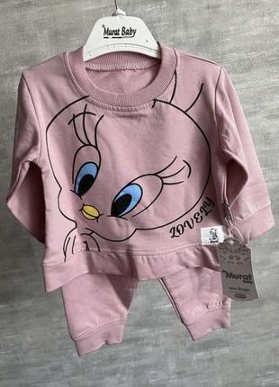 Костюм на дівчинку