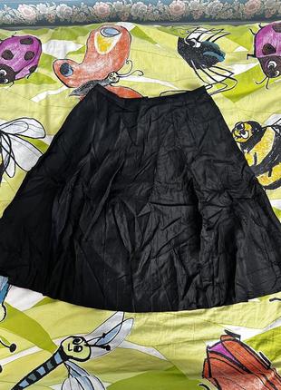 Черная плесерированная юбка gap