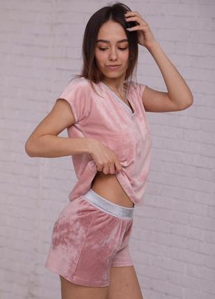 Tomiko топік і шорти велюр(дуже м'яке і приємне якість) з(42-44) м(44-46) л(46-48)