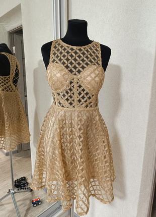 Нарядное сексуальное эффектное прозрачное золотое блестящее платье 👗 с шнуровкой на спинке корсет в виде sandro maje