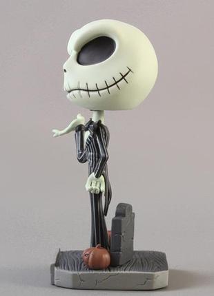 Фигурка джек скеллингтон в подарочной коробке. игровая фигурка jack skellington 16 см. статуэтка кошмар перед3 фото