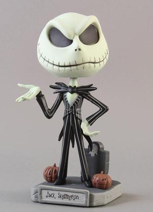 Фигурка джек скеллингтон в подарочной коробке. игровая фигурка jack skellington 16 см. статуэтка кошмар перед2 фото