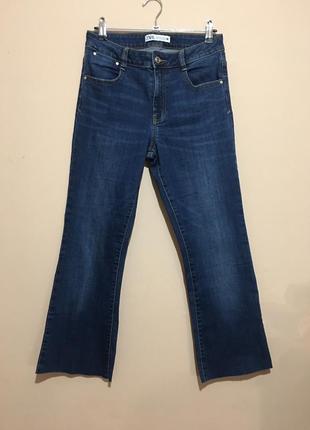 Укороченные джинсы zara cropped flared jeans - m6 фото