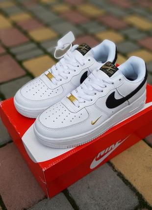 Кросівки nike force низькі білі з чорним та золотом