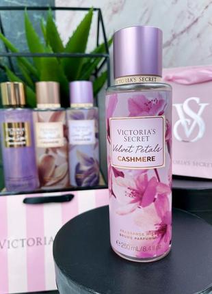 Сет 3 спрея по 10мл victoria's secret love spell cashmere bare vanilla velvet petals виктория сикрет3 фото