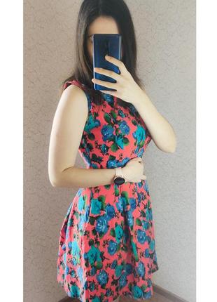 Очень классное платье в цветочный принт3 фото