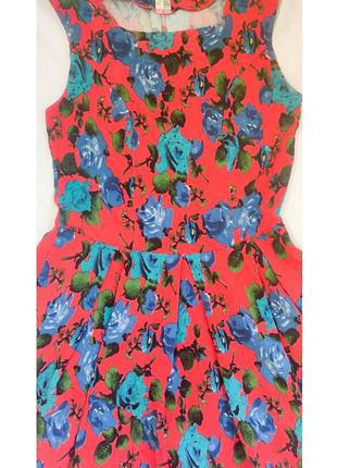 Очень классное платье в цветочный принт4 фото