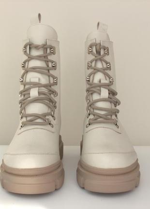 Молочные белые ботинки на меху на платформе женская обувь больших размеров 40-44 cosmo shoes moko queen bs5 фото