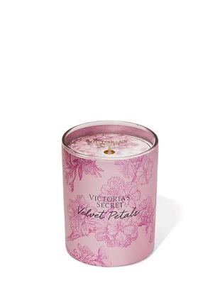Парфумована свічка victoria’s secret scented candle velvet petals2 фото