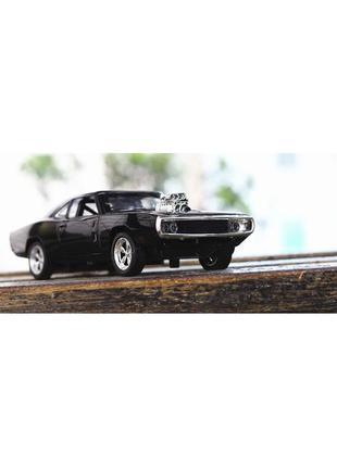 Модель автомобиля dodge charger из фильма форсаж. додж чарджер 1:32