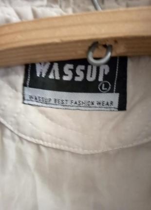 Женская курточка на молнии бренда wassup4 фото