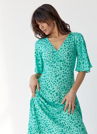 Плаття-міді з короткими розкльошеними рукавами — смарагдовий колір, s (є розміри)3 фото