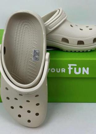 Женские кроксы сабо crocs classic bone хит продаж цвет беж