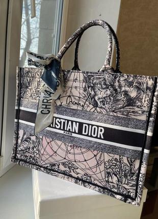 Must-have: dior tote bag2 фото