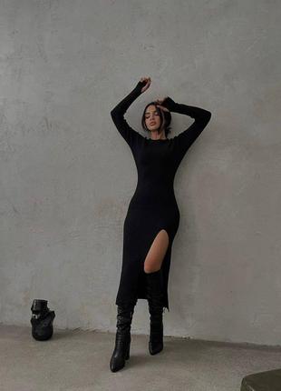 Базова сукня з розрізом на стегні та вирізами для пальчиків🔝5 фото