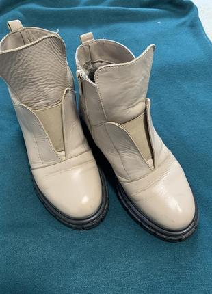 Кожаные зимние ботинки